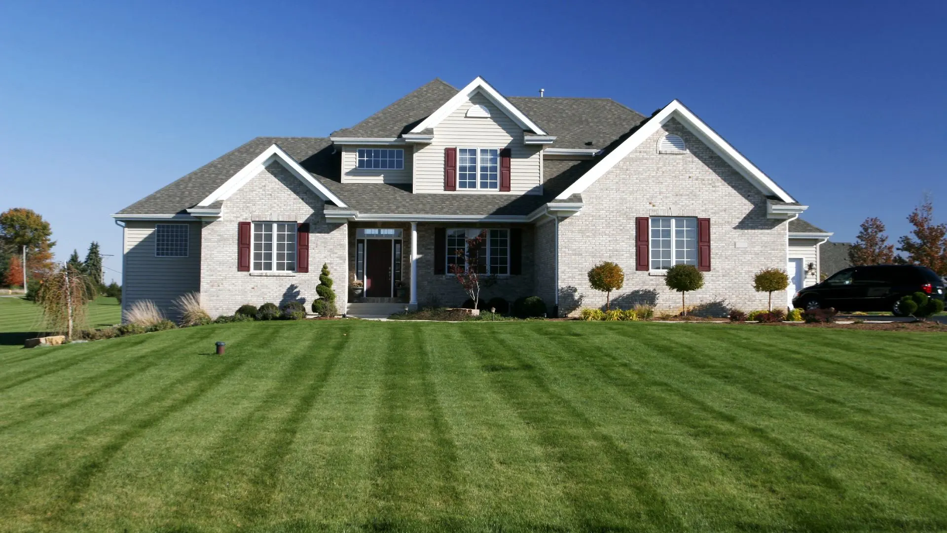 Freshly mowed lawn with pattern in Allen, TX.